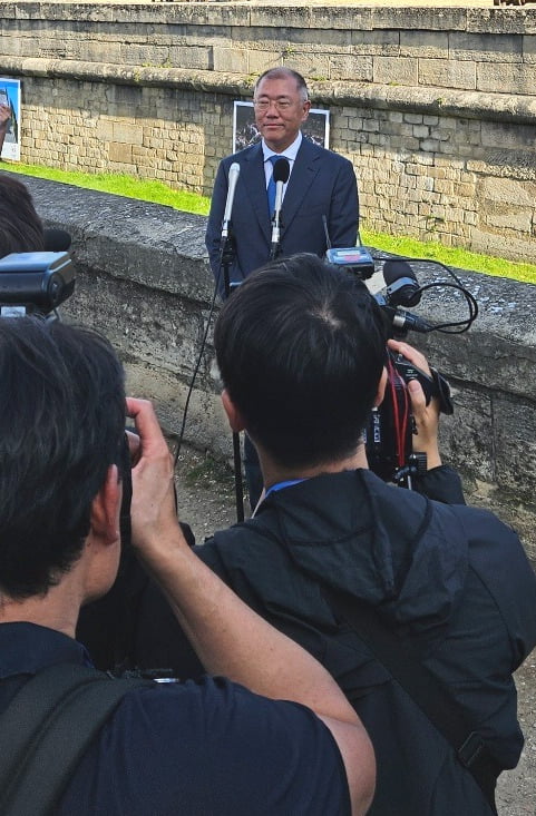 率队常规赛夺冠！官方：梅西当选2024美职联最佳球员
